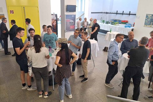 High Profile Lecture The Future of Wireless Netzwerken