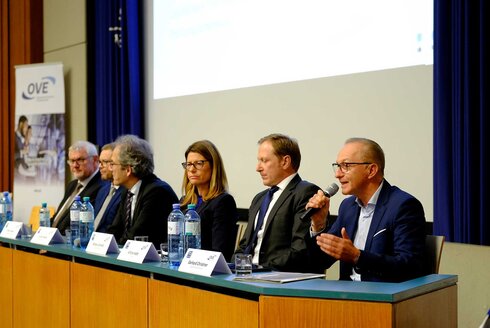 High Profile Lecture Series: Energiewende-podiumsdiskussion2