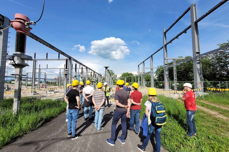 OVE Young Engineers auf Exkursion bei der Energie AG OÖ