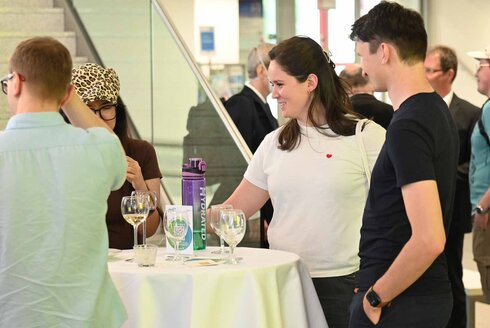 High Profile Lecture The Future of Wireless Netzwerken 2