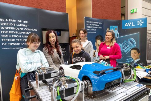 Girls! TECH UP Graz 2023 Automotor