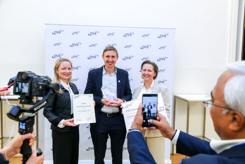 OVE Innovation Award: ams OSRAM ausgezeichnet